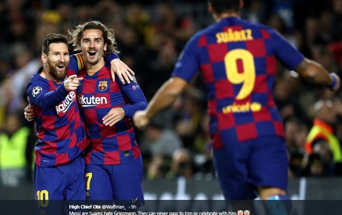 Antoine Griezmann mendapat sambutan dari Lionel Messi disusul Luis Suarez usai mencetak gol ke gawang Borussia Dortmund pada matchday kelima Grup F Liga Champions 2019-2020 di Stadion Camp Nou, Rabu (27/11/2019).