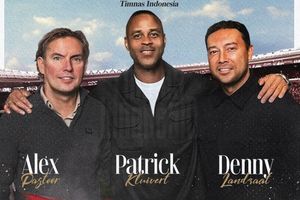 PSSI Resmi Tunjuk Alex Pastoor dan Denny Landzaat Jadi Asisten Patrick Kluivert di Timnas Indonesia