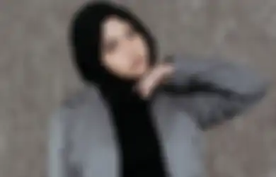 Hanin Dhiya Relakan Pasangannya Pergi di Lagu Kembalilah Padanya