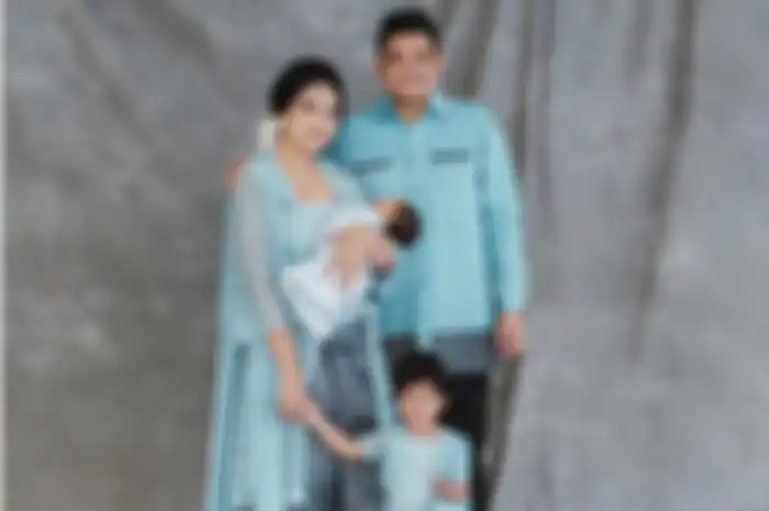 Potret keluarga Kahiyang Ayu bersama Bobby Nasution dan Sedah Mirah serta Panembahan Al Nahyan