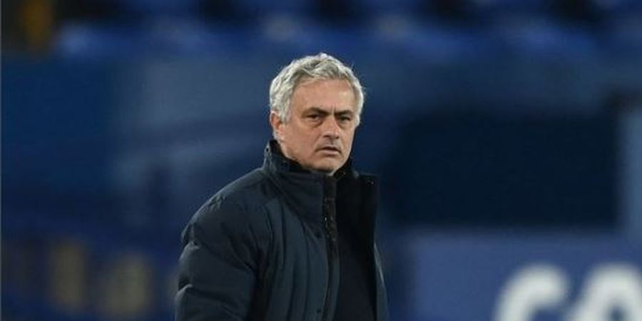 Jose Mourinho Langsung Tendang 8 Pemain di Hari Pertama Latihan AS Roma