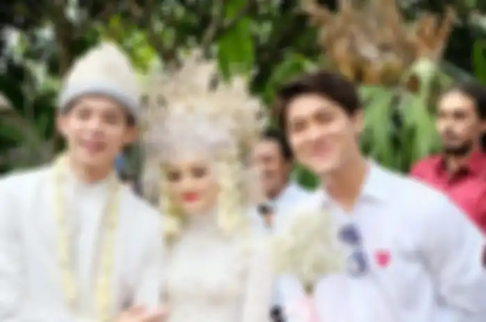 Unggahan Risky yang berisi ucapan selamatnya atas pernikahan Dinda Hauw dan Reynaldi Mbayang yang dibanjiri komentar netizen 