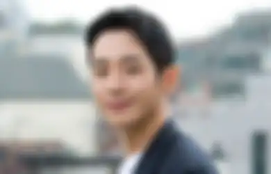 Jung Hae In Selalu Berusaha Ciptakan Keseimbangan dalam Berakting, Gimana Ya?