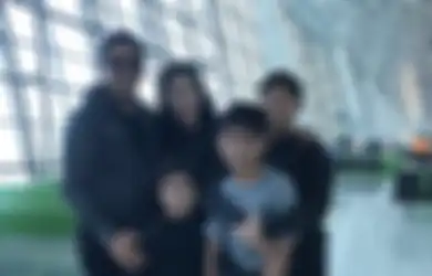 Bak Buktikan Dirinya Suami yang Sayang Keluarga, Andre Taulany Ajak Istri dan Anaknya Plesiran ke Bali Usai Kepergok Elus Mesra Bahu Ayu Ting Ting
