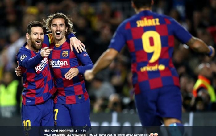 Antoine Griezmann mendapat sambutan dari Lionel Messi disusul Luis Suarez usai mencetak gol ke gawang Borussia Dortmund pada matchday kelima Grup F Liga Champions 2019-2020 di Stadion Camp Nou, Rabu (27/11/2019).