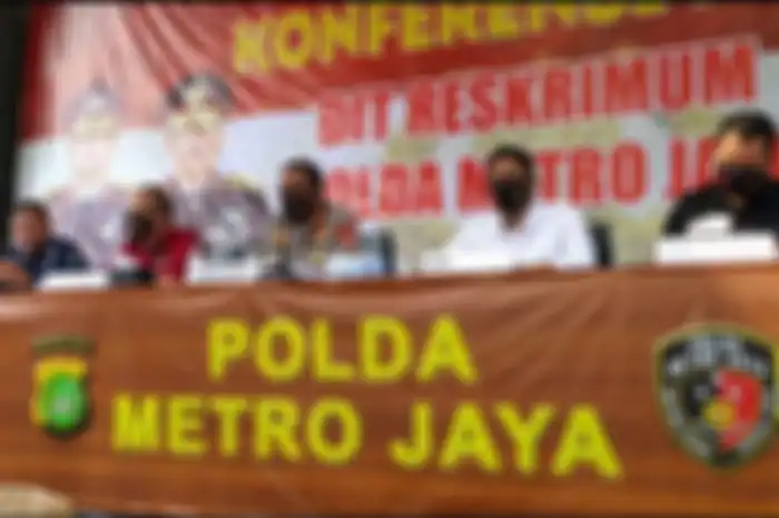 Konferensi pers kasus tewasnya editor Metro TV, Yodi Prabowo, di Polda Metro Jaya, Sabtu (25/7/2020).