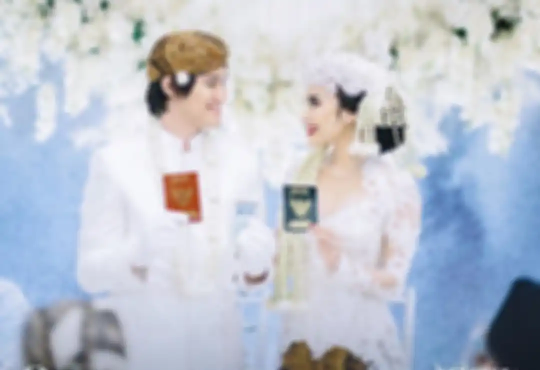 Kevin Aprilio dan Vicy Melanie resmi menikah