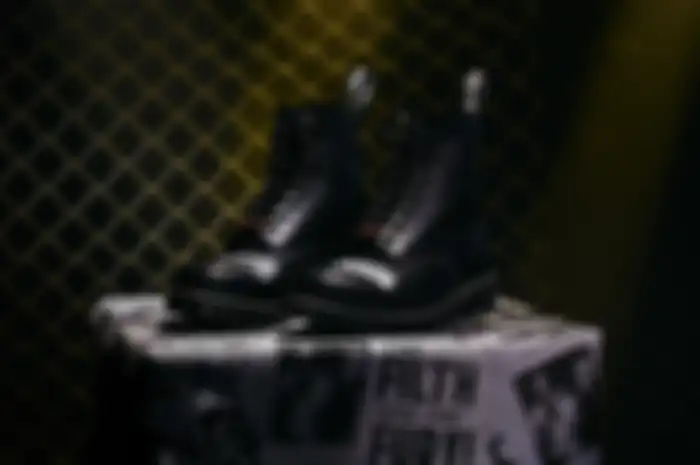 Koleksi Dr Martens x Sex Pistols