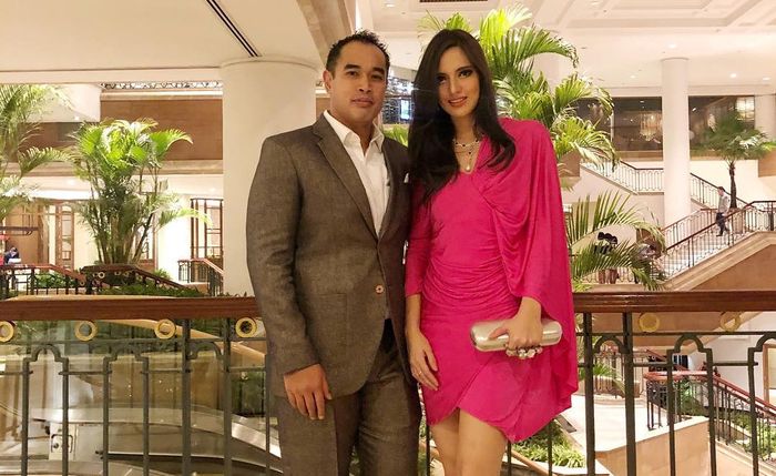  Nia Ramadhani istri konglomerat Ardie Bakrie