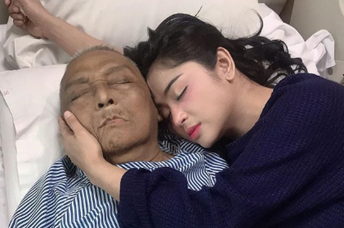 Ayah Dewi Perssik 
