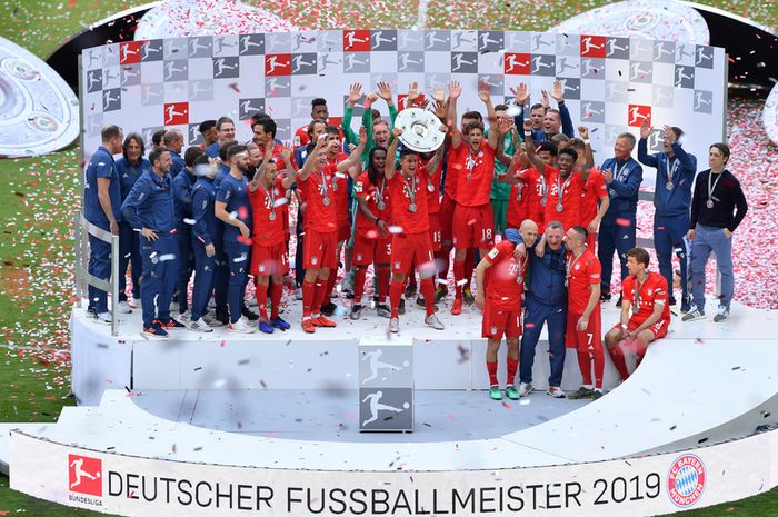 Bayern Muenchen sukses menjadi juara Liga Jerman 2018-2019 usai menghancurkan Eintracht Frankfurt di Allianz Arena, 18 Mei 2019.