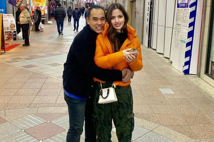 Kaya Raya Sejak Menikah dengan Ardie Bakrie, Dulu Nia Ramadhani Makan Nasi Pakai Garam Hingga Mengisi Air ke Botol Sampo