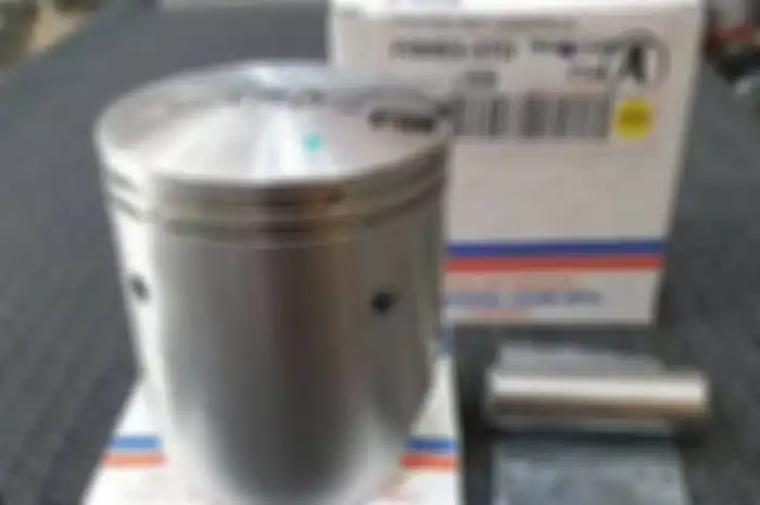 2 titik lubang pada dinding piston Kawasaki Ninja 150 2 Tak