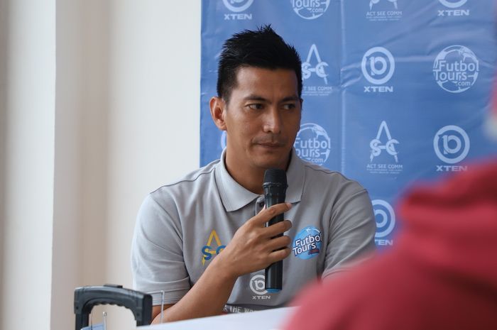 Eks Persib Bandung, Edi Kurnia selaku Marketing Director XTen Indonesia.