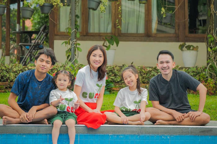 Artis Ruben Onsu tidak membuka pintu damai bagi haters yang mengganggu istri dan anaknya, Sarwendah dan Betrand Peto.