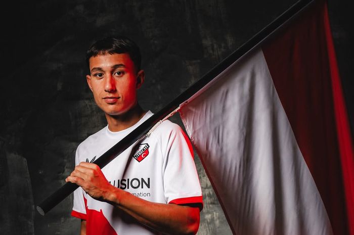 Pemain FC Utrecht, Miliano Jonathans resmi diumumkan bakal membela Timnas Indonesia.