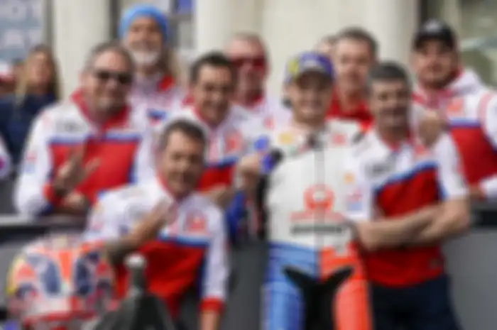 Jack Miller dan kru di tim Pramac Racing saat meraih tercepat ketiga di kualifikasi MotoGP Prancis 2019