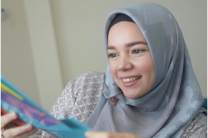 Sambut Bulan Ramadhan di Tengah Pandemi Corona, Dewi Sandra Justru Mengaku Bahagia, Alasannya Bikin Hati Terenyuh: Bisa Jadi Allah Memaksa dengan Cara-Nya!