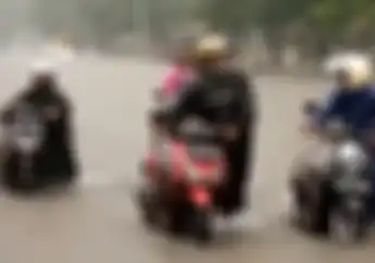 Jakarta Banjir, Ingat Batas Aman Motor Saat Mau Nekat Terobos