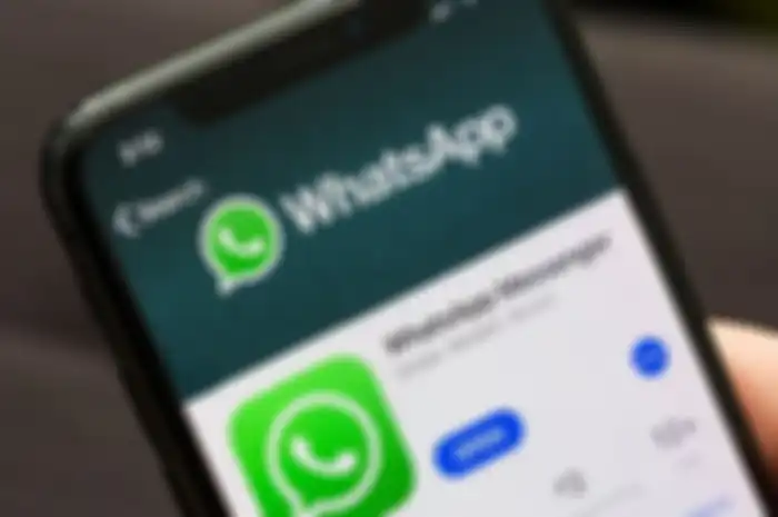 WhatsApp menyarankan pengguna perangkat iPhone untuk melakukan pembaruan ke iOS 9 ke atas.