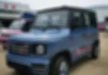 Hujan Panas Bablas Terus Muat Sekeluarga Anti Bensin, Harganya Setara Honda PCX 160