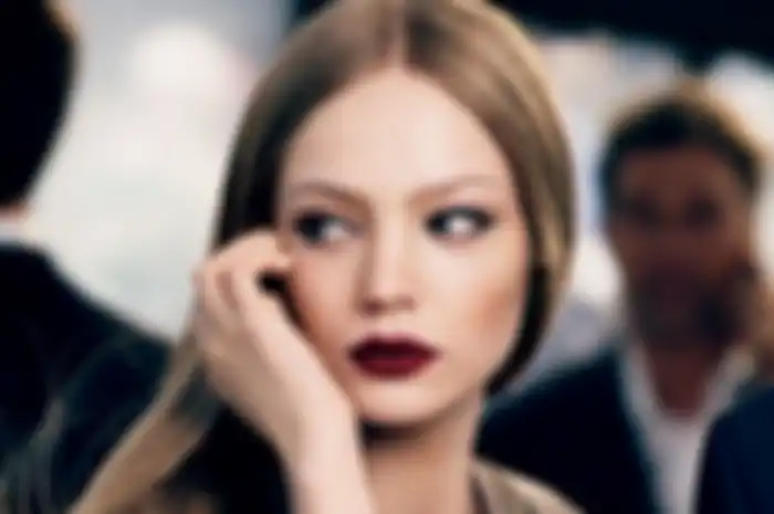 Lipstik gelap
