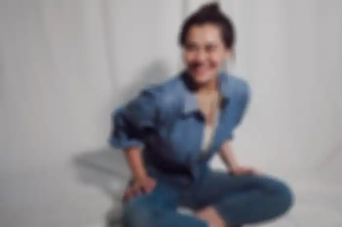 Outfit denim ala Aaliyah Massaid