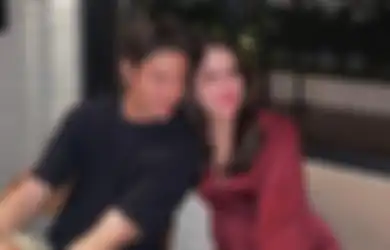 Fero Walandouw dan Steffi Zamora Rayain Natal Pertama Pasca Pacaran!