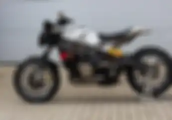 Bebek Apa Matik Sih? Moge Aprilia ini Rasa Motor Matik Tapi Ada Transmisi Manualnya..