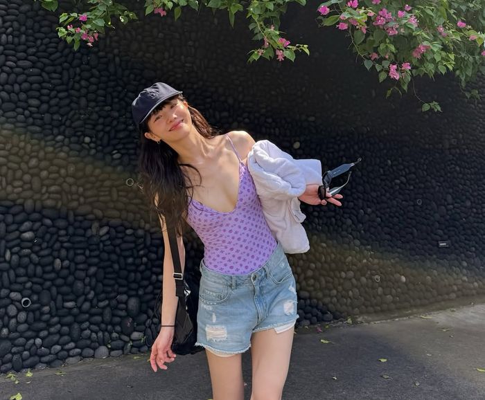 OOTD Park Gyu Young di Bali.