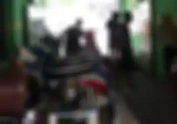 Seventeen Garage Menuai Berkah, Sehari Buka Langsung Diserbu Ratusan Vespa Korban Banjir di Bekasi