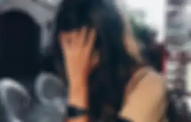Innalillahi, Selamat Jalan Pujaanku, Pengacara Kondang Ini Meninggal Dunia Saat Menggendong Putri Kesayangannya