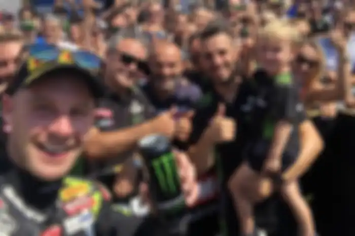 Jonathan Rea langsung sambut hangat rekan tim barunya di WSBK 2020, yaitu Alex Lowes di Kawasaki Racing Team (KRT)