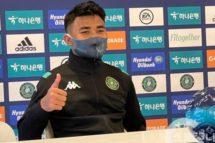 Asnawi Mangkualam dalam konferensi pers sesuai membantu Ansan Greeners menang atas Yangpyeong FC, Minggu (28/3/2021).