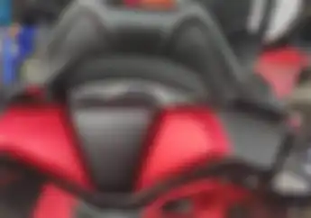 Ganteng Maksimal, Pasang Cover Setang Honda PCX 150 Lokal, Jadi Berasa Naik Forza 250