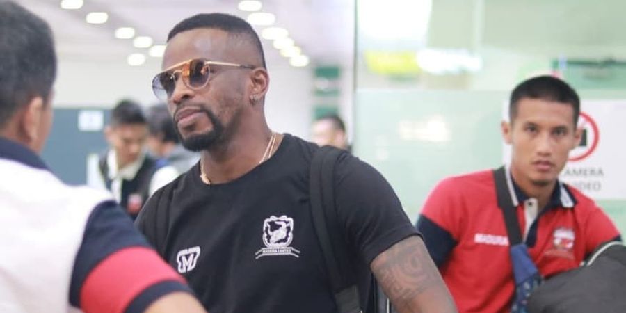 Greg Nwokolo Belum Juga Dimainkan Lawan PSS Sleman, Pelatih Madura United Ungkap Alasannya