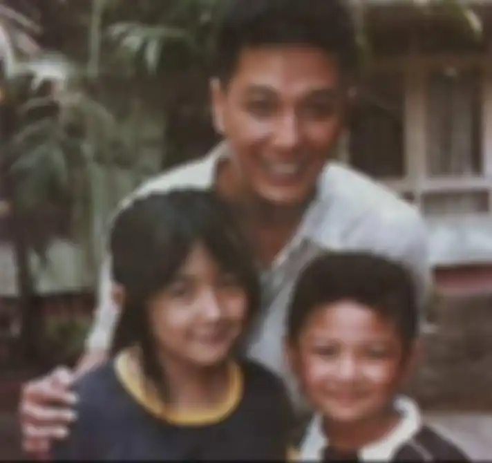 Mertua Nia Ramadhani, Aburizal Bakrie melayat putri Nurul Arifin. Cita-cita Maura Magnalia membuat syok sahabat ayahnya.