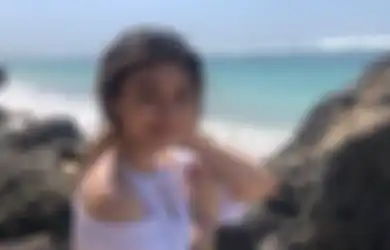 Menawannya 5 Gaya Putri Anjasmara, Sasi Asmara Pakai Outfit Putih!