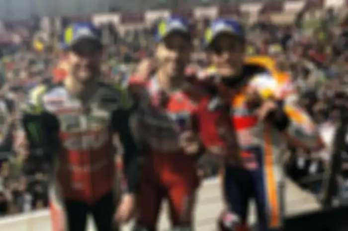 Tiga besar MotoGP Qatar 2019, Andrea Dovizioso (tengah), Marc Marquez (kanan) dan Cal Crutchlow (kiri)