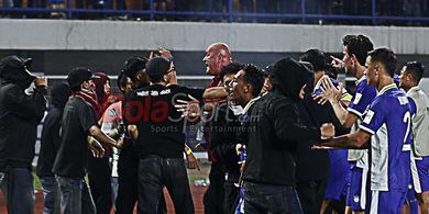 Persib Bandung Vs Bhayangkara FC - Terungkap Masa Lalu Bojan Hodak dan 2 Pemain The Guardian! 