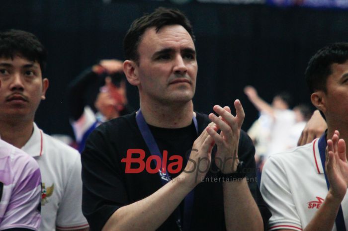 Pelatih Timnas Futsal Indonesia, Hector Souto, masih sakit hati dan belum bisa maafkan dirinya usai gagal juara Piala Asia Futsal 2026.