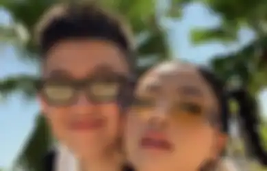 5 Gaya Kekinian Vanntey Heng, Pacar Rich Brian yang Hot Abis!