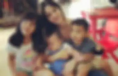 Aibnya Dibongkar Sopir yang Sudah Kerja 18 Tahun, Nia Ramadhani Beri 2 Pesan Begini Buat Mikhayla, Apa Itu?