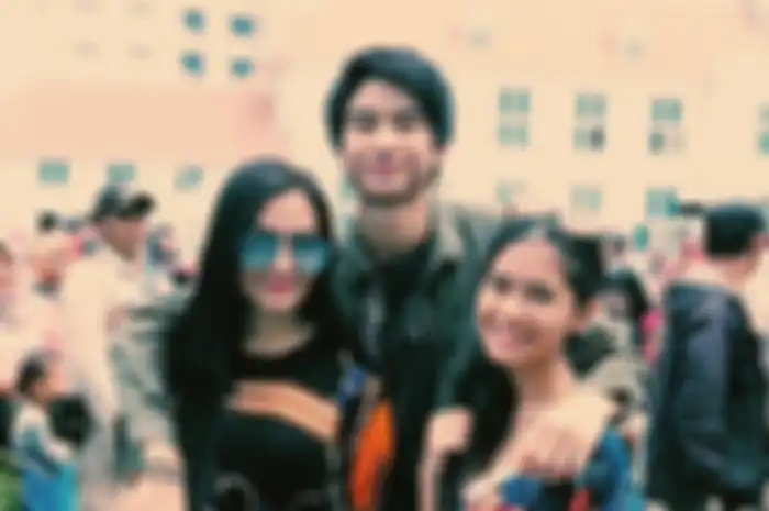 Iis Dahlia, Devano Denindra, dan Salshadilla