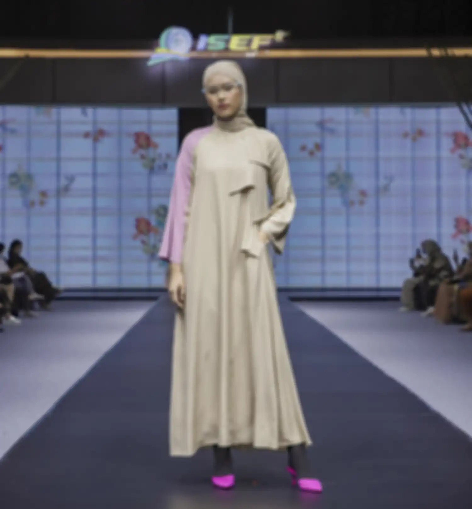 KAMI di ISEF 2021 dengan koleksi Hiwa yang berarti harapan.