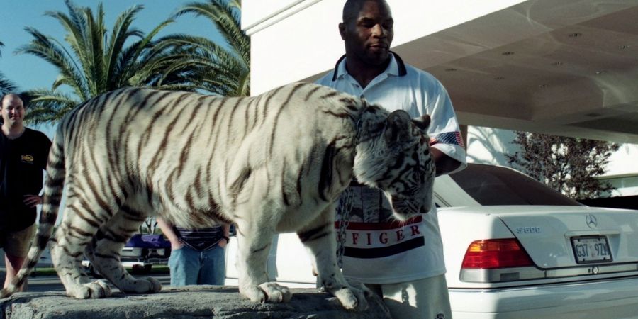 Mike Tyson Ceritakan Awal Mula Dirinya Bisa Pelihara Harimau