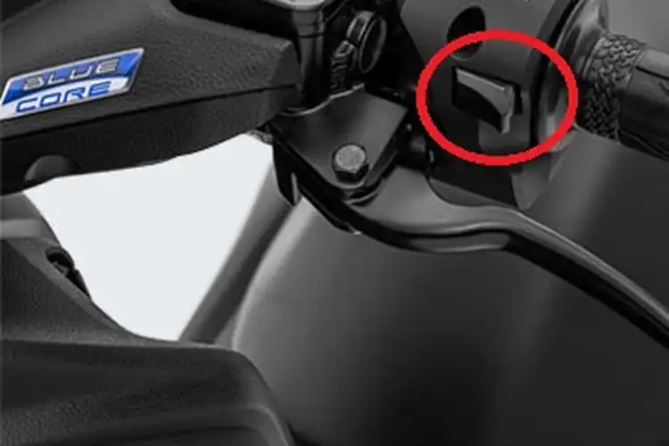 Mirip Tombol Lampu Dim di Motor Sport, Ternyata Ini Fungsi Tombol di Saklar Sebelah Kiri Yamaha All New NMAX