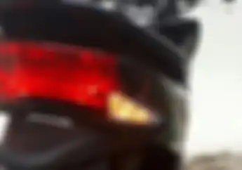 Bukan Cuma Buat Belok, Kenalin Nih 3 Fungsi Penting Lain Lampu Sein