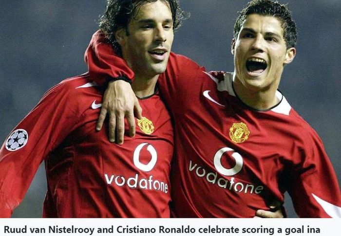 Penyerang Manchester United, Ruud van Nistelrooy dan Cristiano Ronaldo.