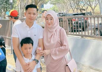 Ditemani Anak dan Suami, Larissa Chou Dilarikan ke Rumah Sakit di Tengah Hamil Muda Anak Ikram Rosadi